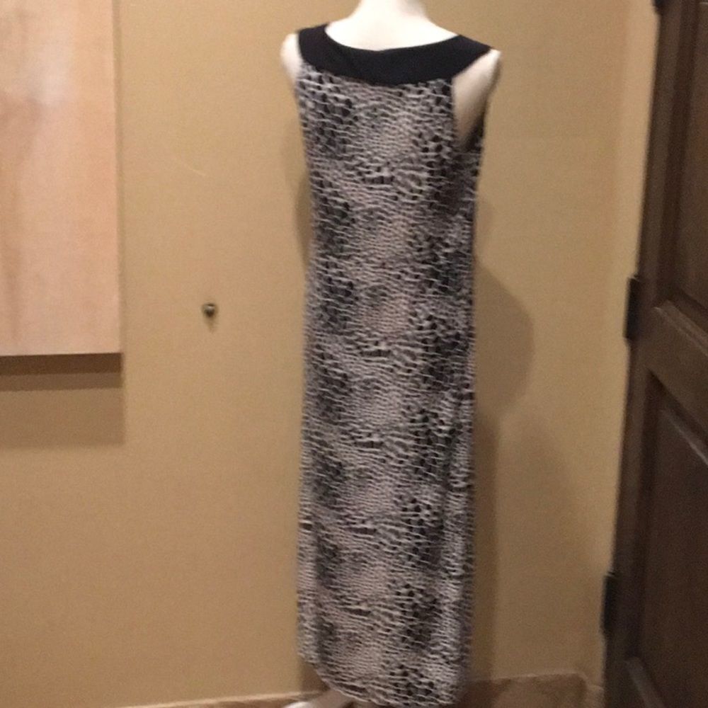 Sundress   - Picture 4 of 6